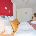Golden Design Apartment, Zentral, Familie Und Business, 1000 Mbit Apartman Duisburg